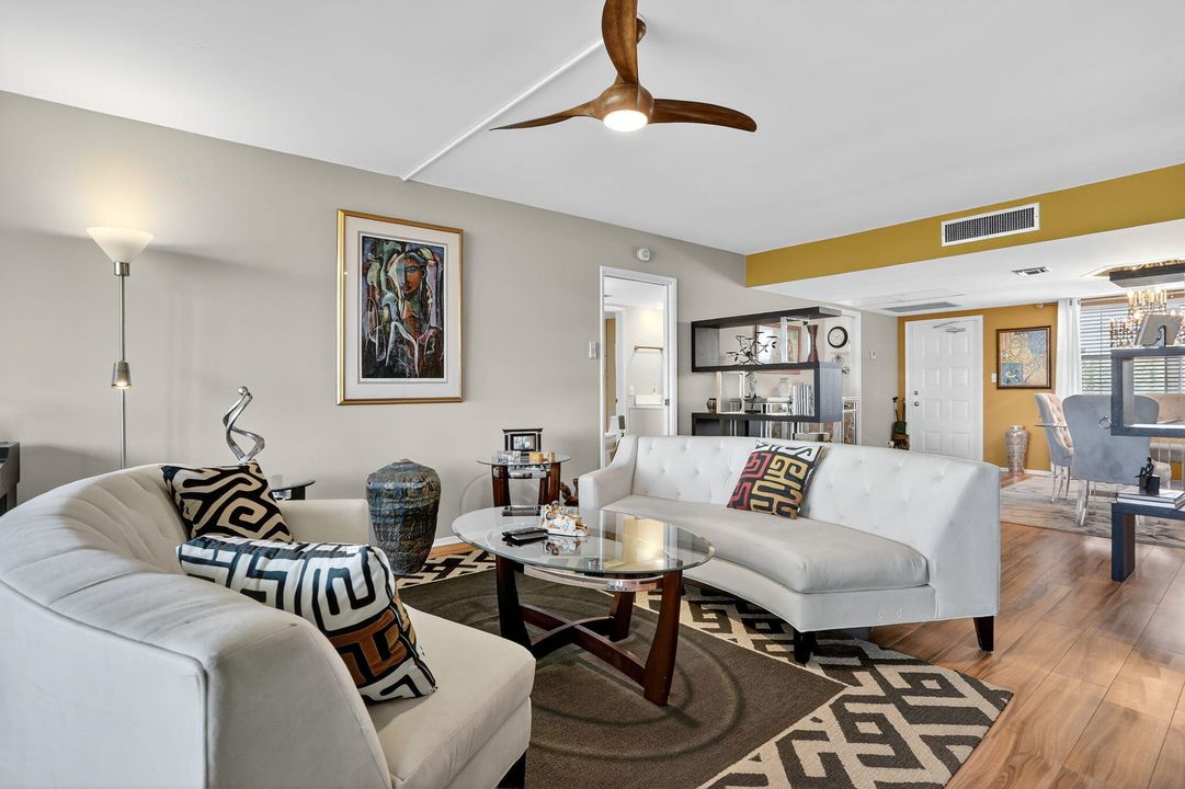 На продажу: $310,000 (3 спален, 2 ванн, 1500 Квадратных фут)