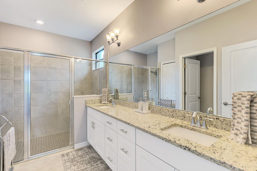 待售: $335,000 (3 贝兹, 3 浴室, 1857 平方英尺)