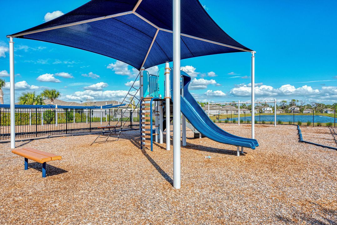 待售: $335,000 (3 贝兹, 3 浴室, 1857 平方英尺)