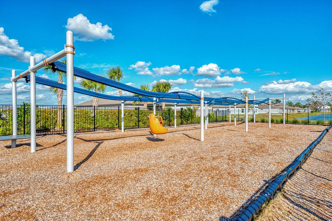 待售: $335,000 (3 贝兹, 3 浴室, 1857 平方英尺)