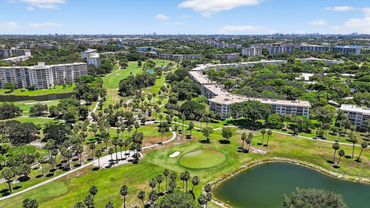 На продажу: $310,000 (3 спален, 2 ванн, 1500 Квадратных фут)