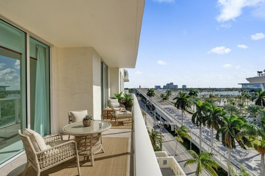 For Sale: $645,000 (2 beds, 2 baths, 1440 Square Feet)