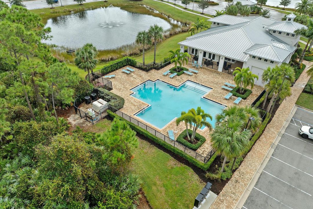 出租: $4,200 (3 贝兹, 2 浴室, 2018 平方英尺)