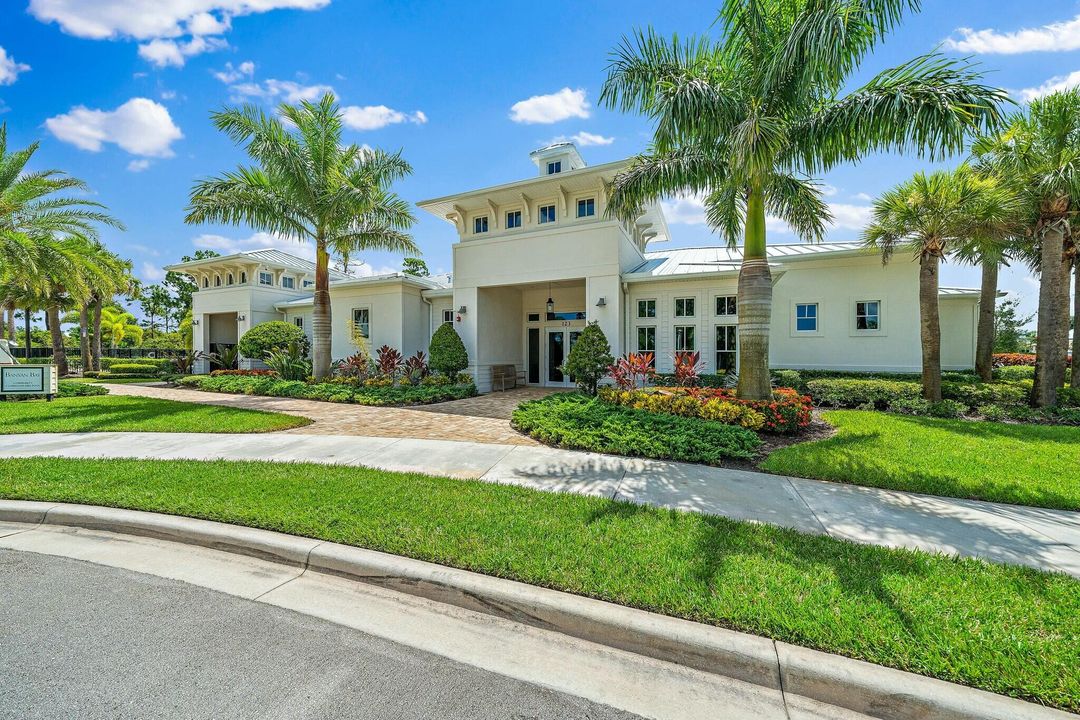 出租: $4,200 (3 贝兹, 2 浴室, 2018 平方英尺)