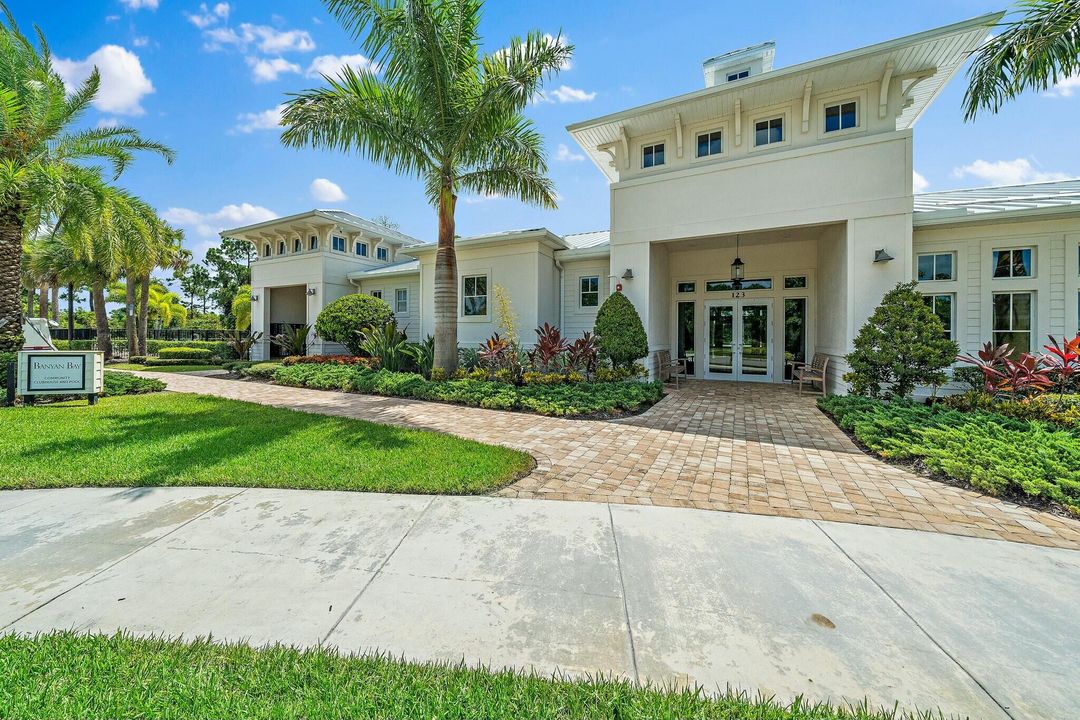 出租: $4,200 (3 贝兹, 2 浴室, 2018 平方英尺)