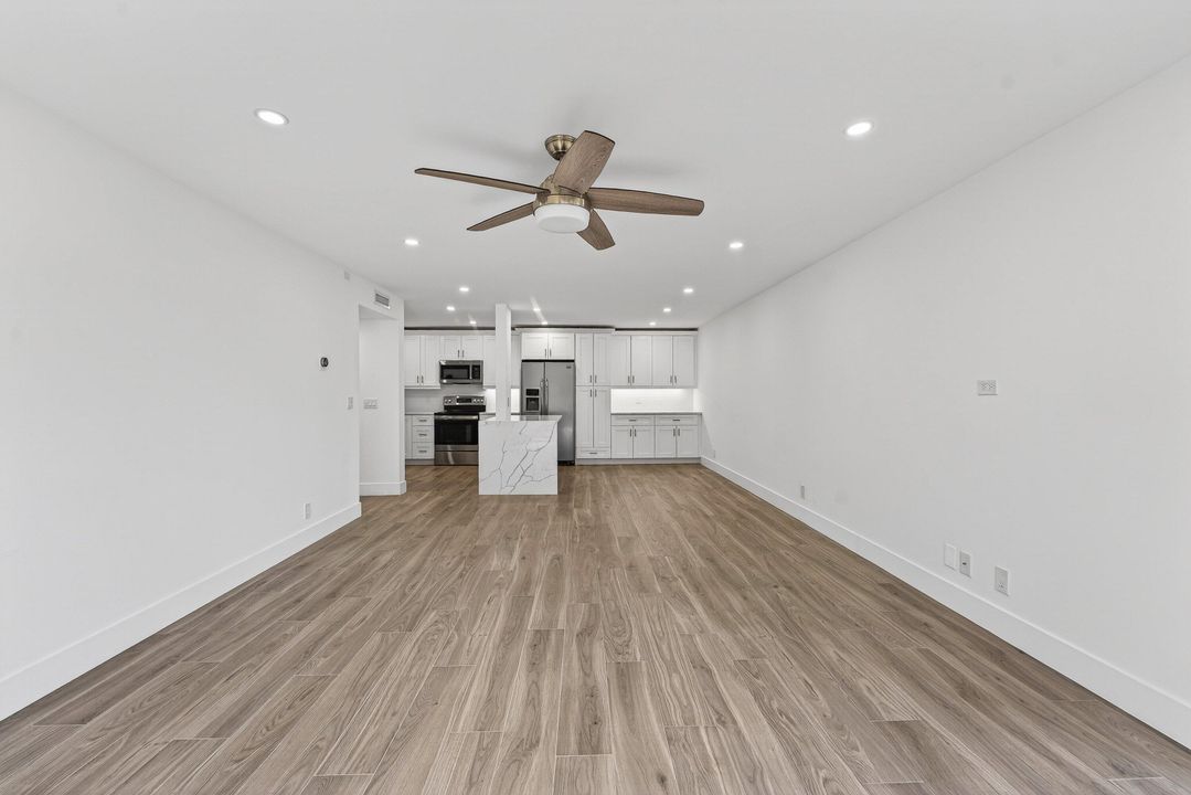 For Sale: $535,000 (2 beds, 2 baths, 1392 Square Feet)