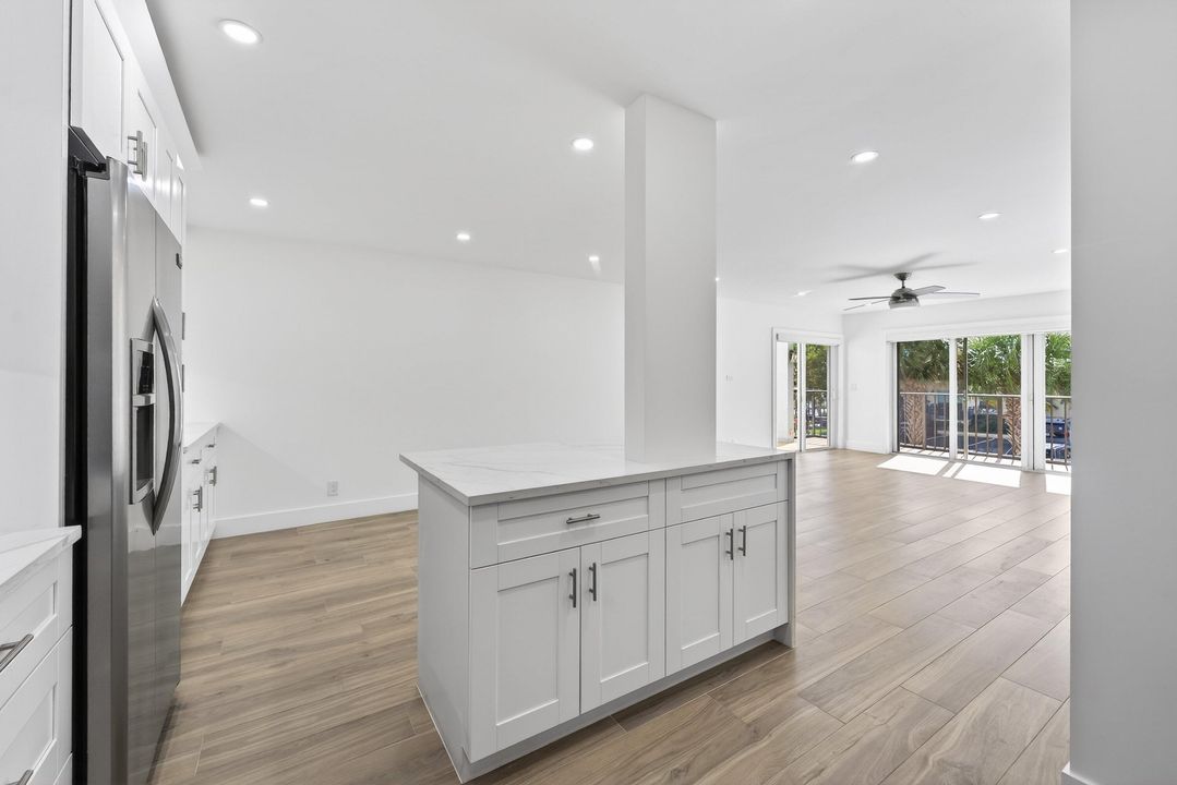 For Sale: $535,000 (2 beds, 2 baths, 1392 Square Feet)