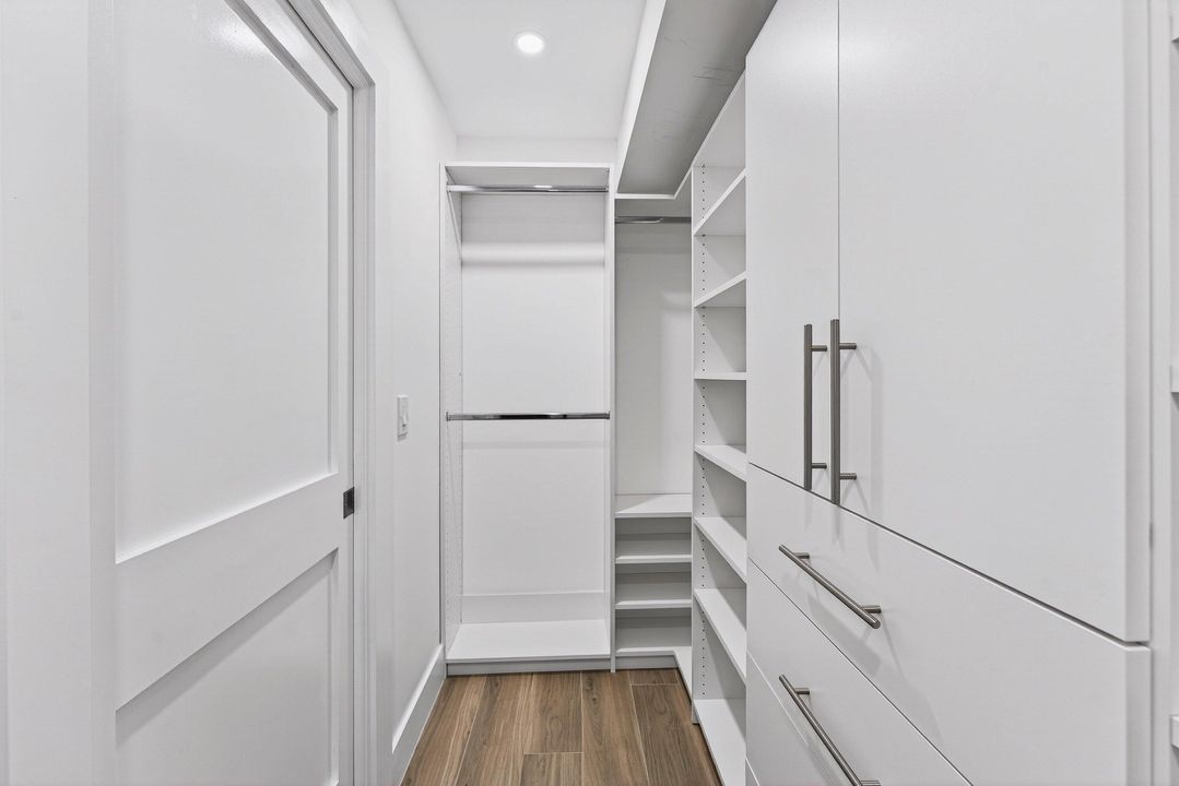 For Sale: $535,000 (2 beds, 2 baths, 1392 Square Feet)