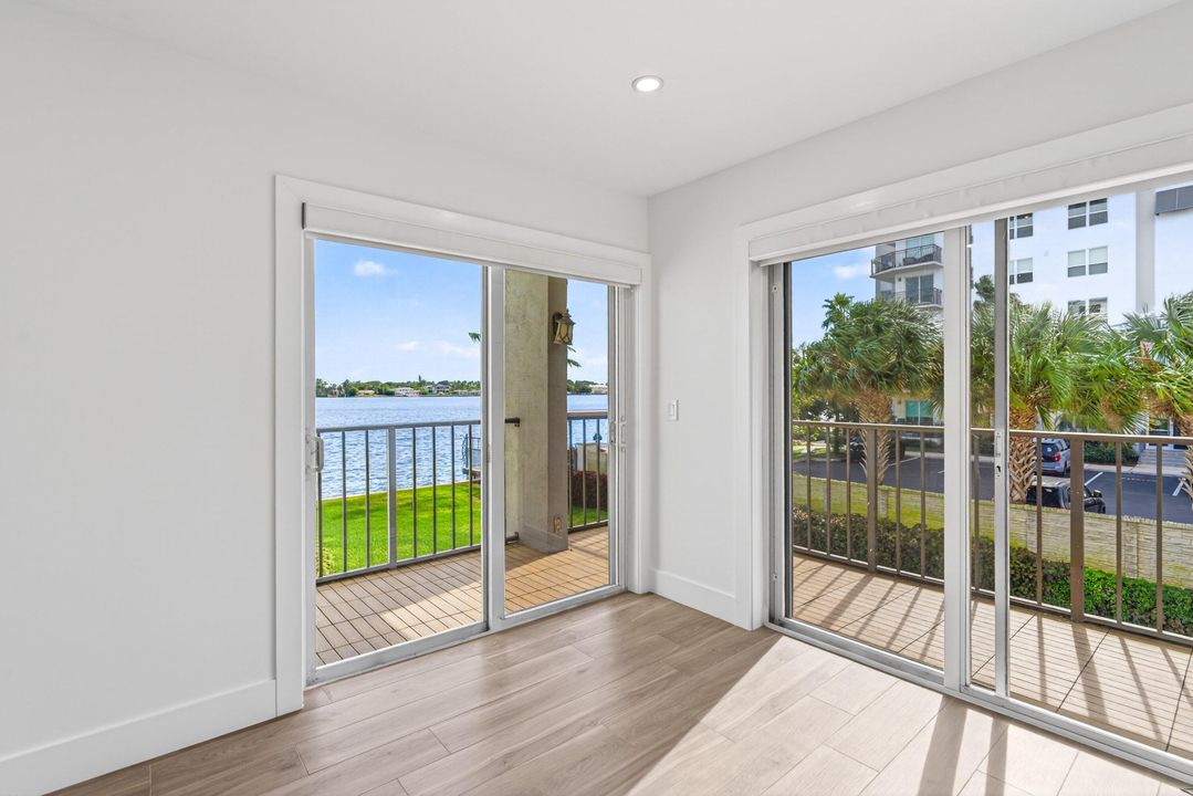 For Sale: $535,000 (2 beds, 2 baths, 1392 Square Feet)