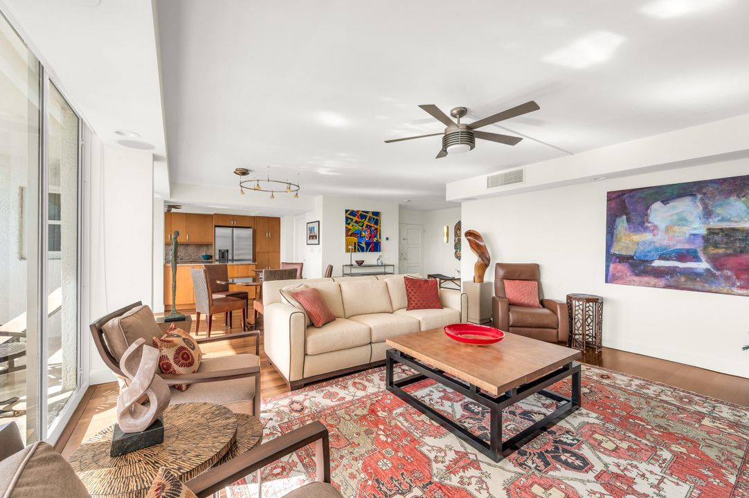 En Venta: $695,000 (2 camas, 2 baños, 1230 Pies cuadrados)