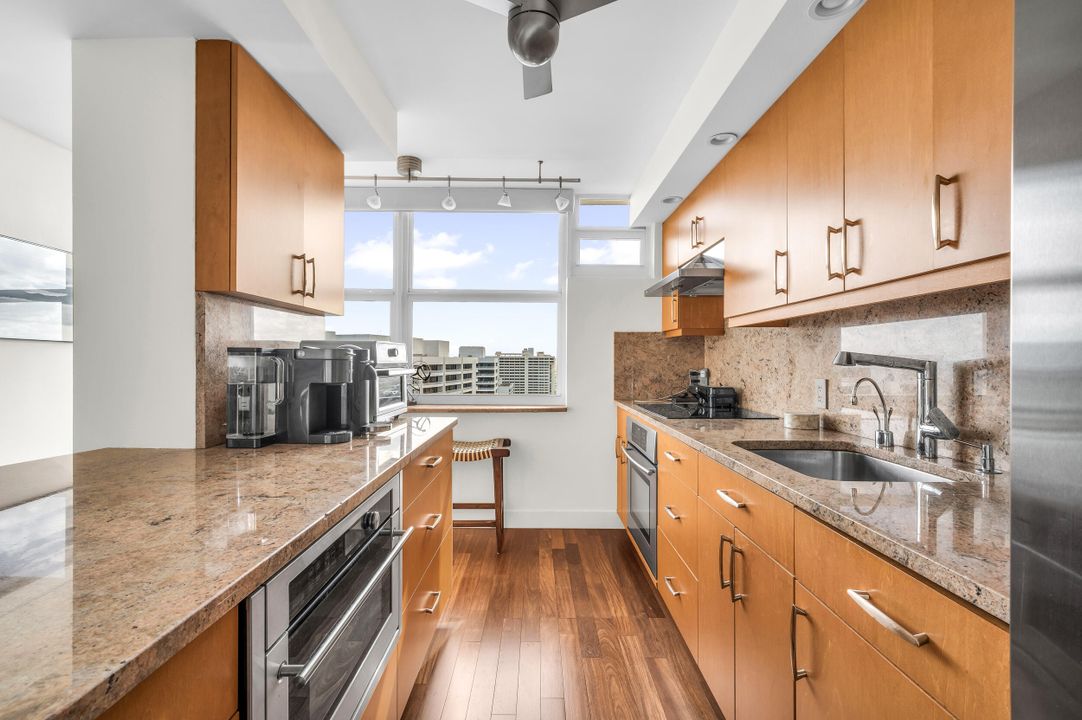 En Venta: $695,000 (2 camas, 2 baños, 1230 Pies cuadrados)