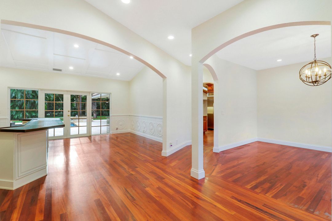 En Renta: $8,500 (4 camas, 2 baños, 2800 Pies cuadrados)