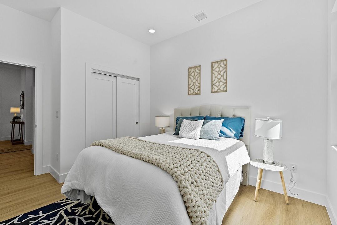 На продажу: $409,900 (4 спален, 2 ванн, 1793 Квадратных фут)