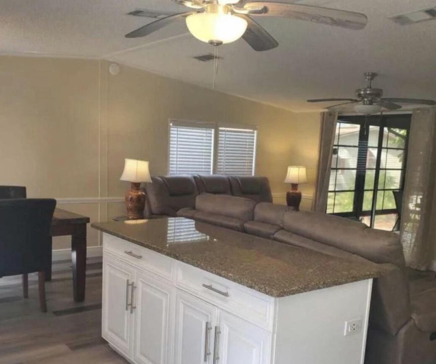 待售: $69,937 (2 贝兹, 2 浴室, 1260 平方英尺)