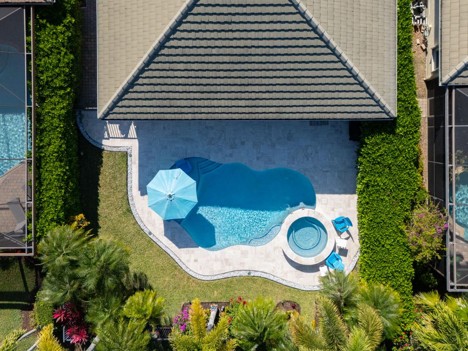 For Sale: $619,900 (3 beds, 2 baths, 2211 Square Feet)