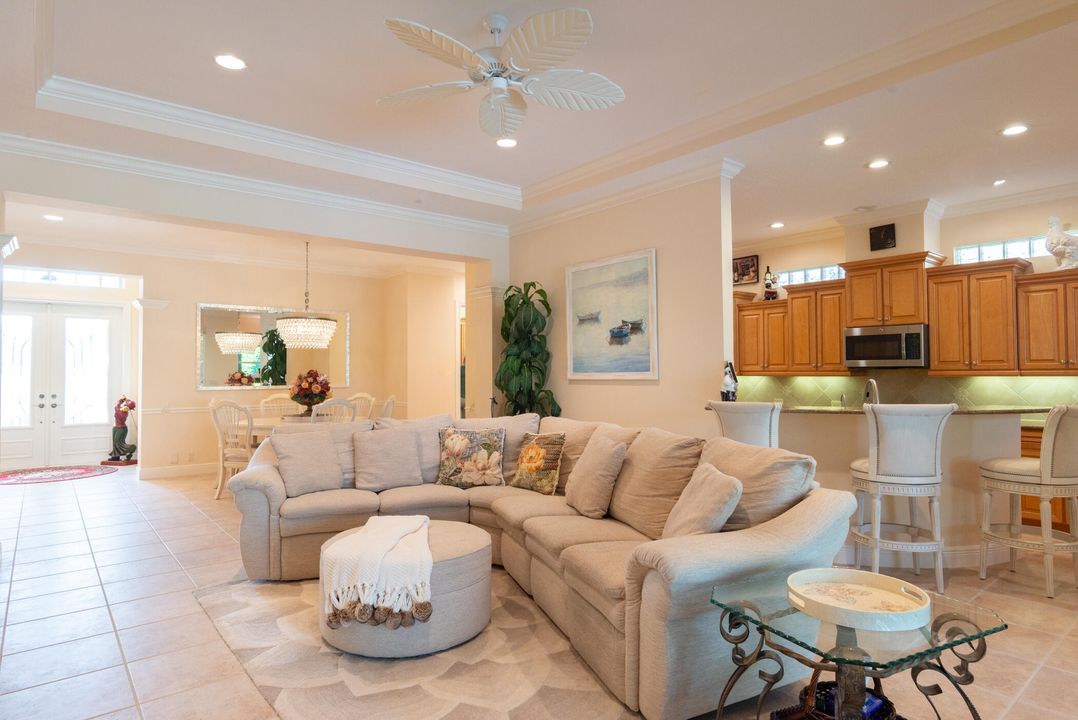 For Sale: $619,900 (3 beds, 2 baths, 2211 Square Feet)