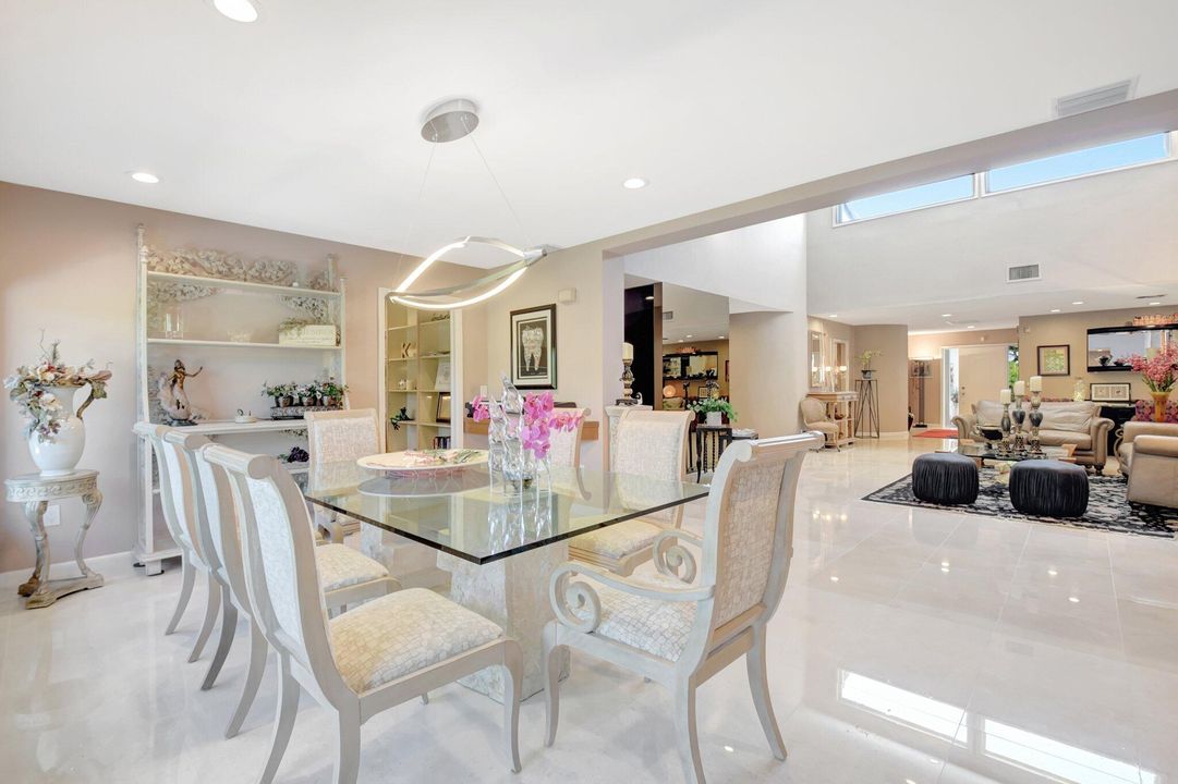 For Sale: $749,900 (3 beds, 3 baths, 3189 Square Feet)