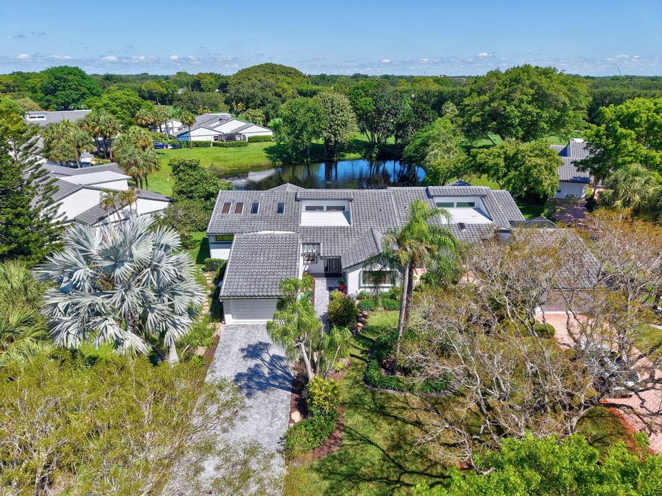 For Sale: $749,900 (3 beds, 3 baths, 3189 Square Feet)