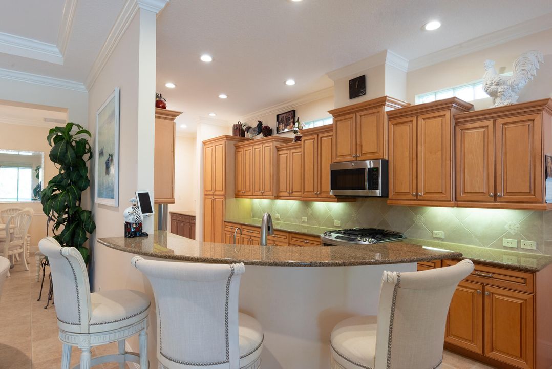 For Sale: $619,900 (3 beds, 2 baths, 2211 Square Feet)