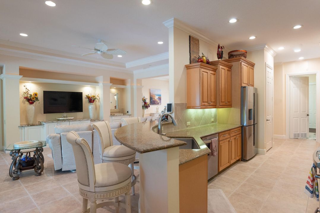 For Sale: $619,900 (3 beds, 2 baths, 2211 Square Feet)