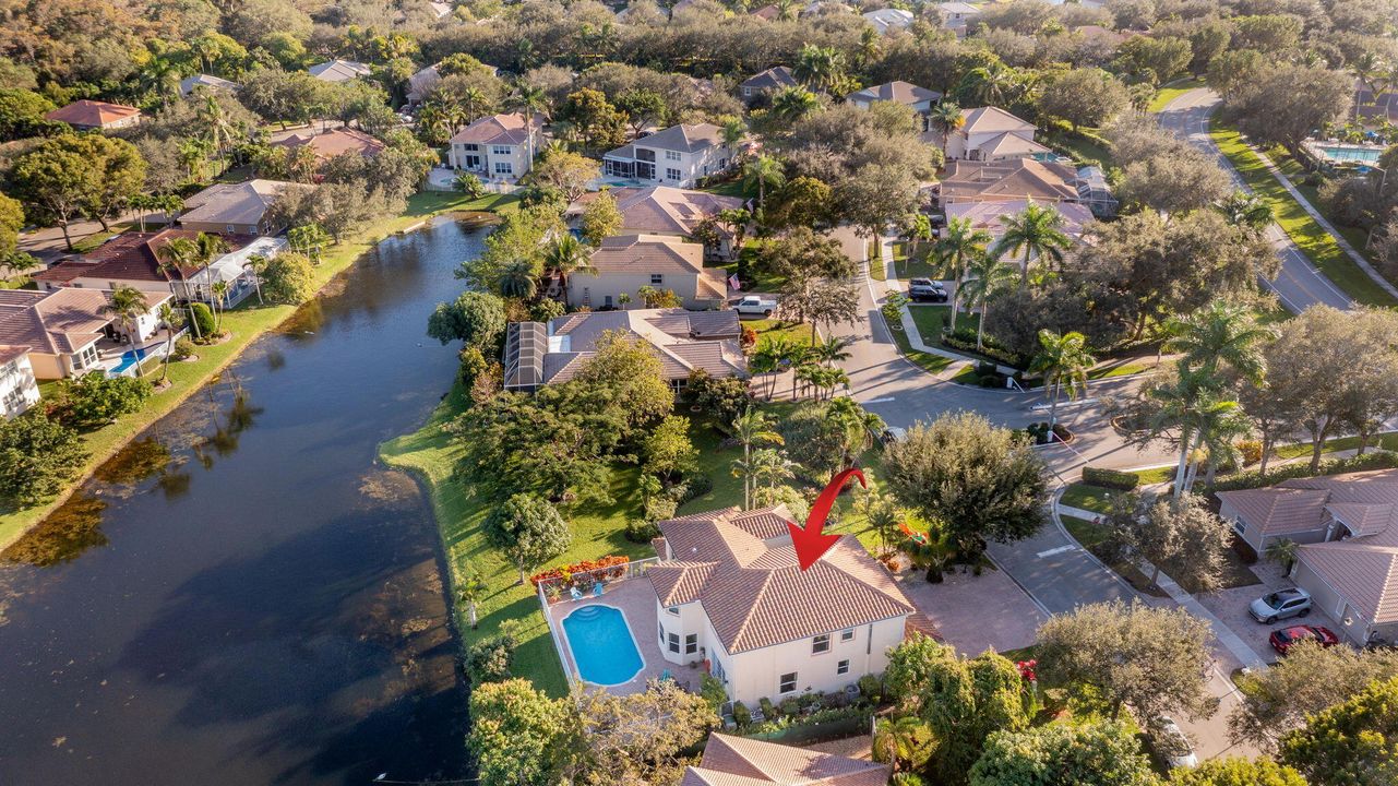 En Venta: $849,750 (5 camas, 3 baños, 2872 Pies cuadrados)