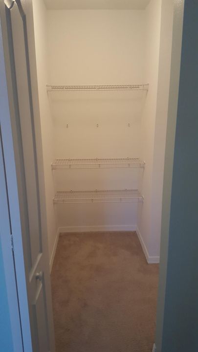 For Rent: $2,400 (2 beds, 2 baths, 1652 Square Feet)