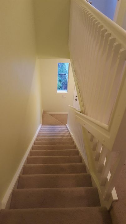 For Rent: $2,400 (2 beds, 2 baths, 1652 Square Feet)