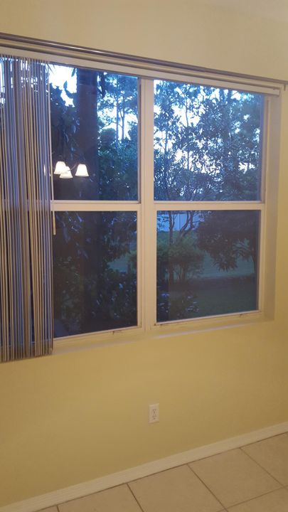 For Rent: $2,400 (2 beds, 2 baths, 1652 Square Feet)