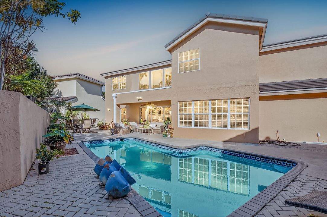 En Venta: $845,000 (4 camas, 4 baños, 2790 Pies cuadrados)