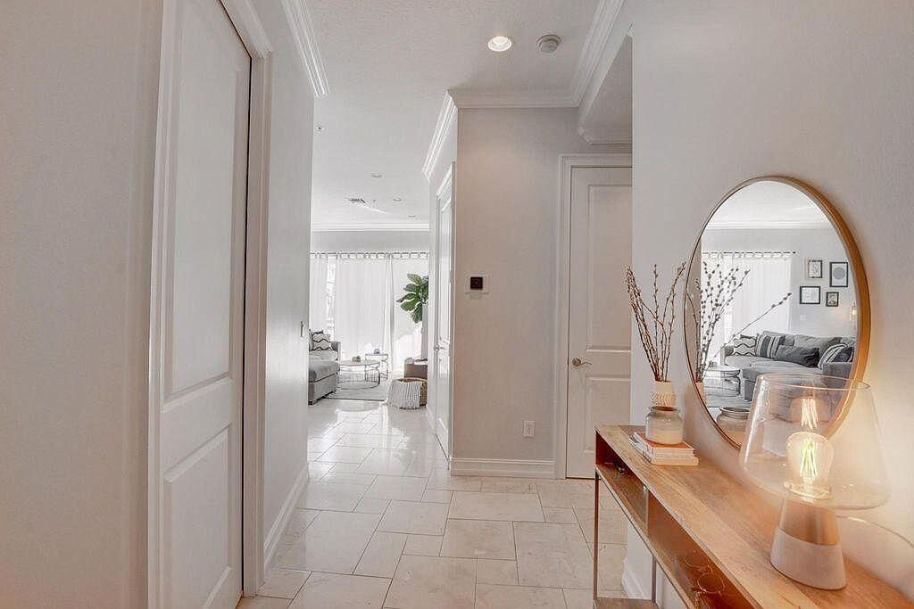 En Venta: $777,000 (2 camas, 2 baños, 1277 Pies cuadrados)