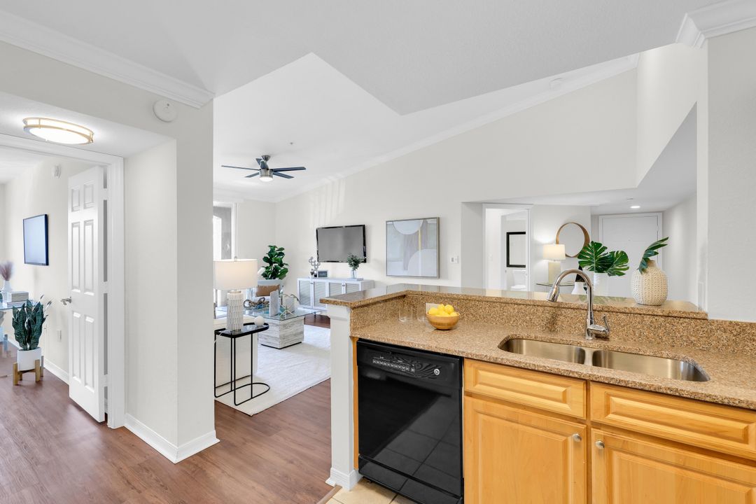 待售: $3,400,000 (0 贝兹, 0 浴室, 1238 平方英尺)