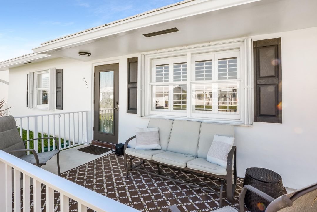 На продажу: $289,000 (2 спален, 1 ванн, 1011 Квадратных фут)