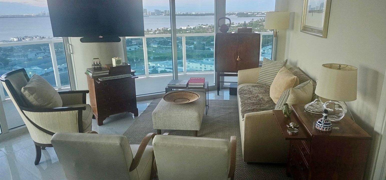 En Renta: $2,950 (2 camas, 2 baños, 1200 Pies cuadrados)