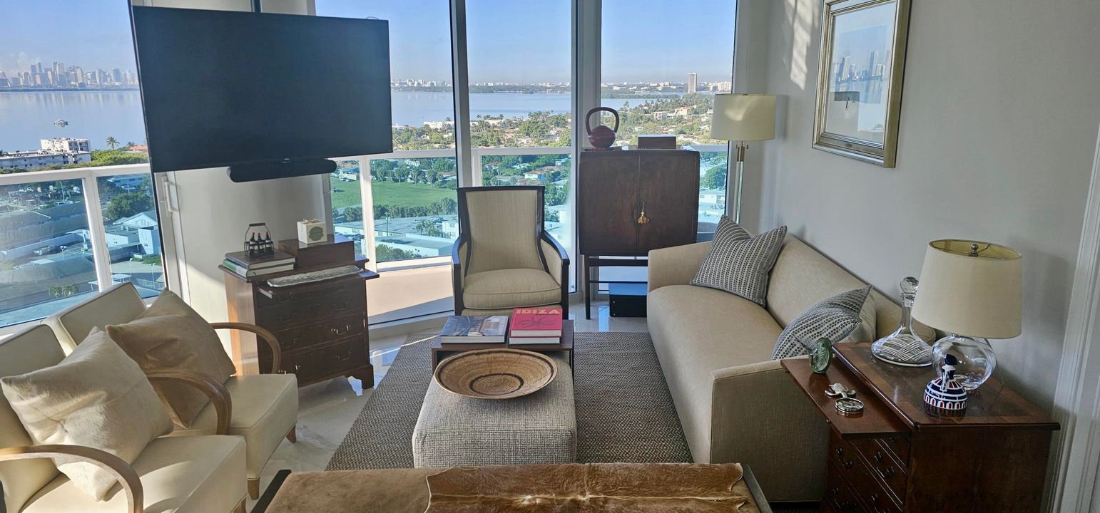 En Renta: $2,950 (2 camas, 2 baños, 1200 Pies cuadrados)