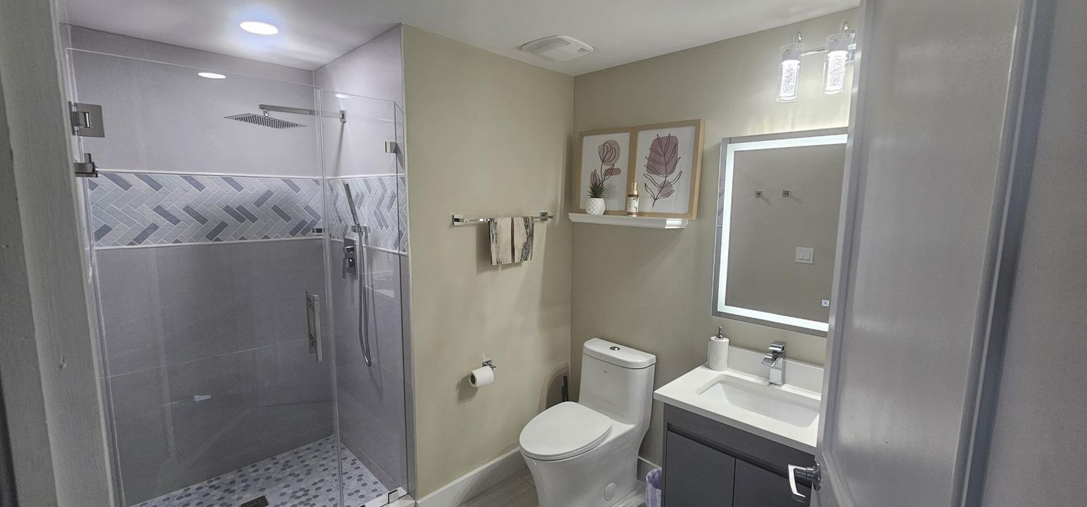 En Renta: $2,950 (2 camas, 2 baños, 1200 Pies cuadrados)