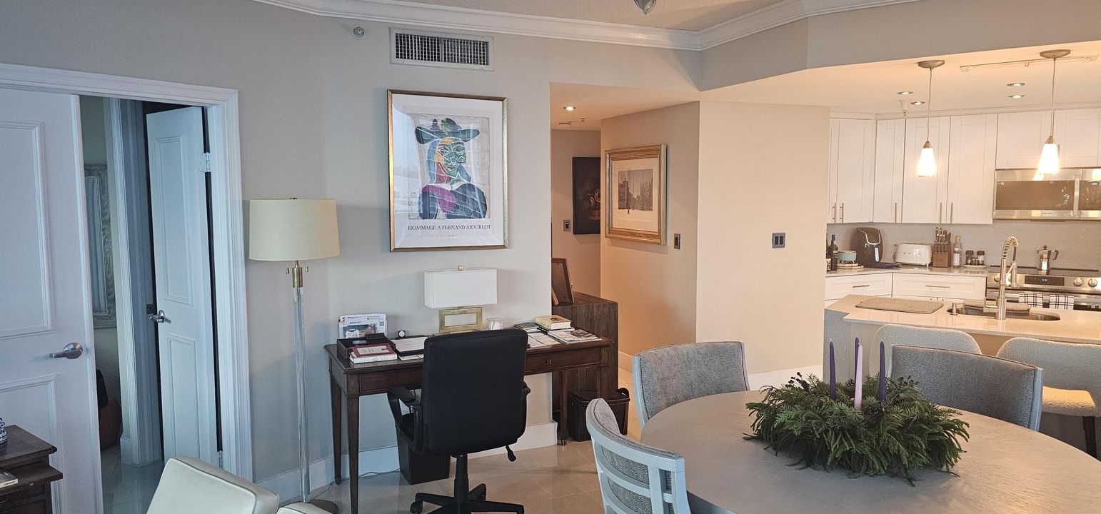 En Renta: $2,950 (2 camas, 2 baños, 1200 Pies cuadrados)