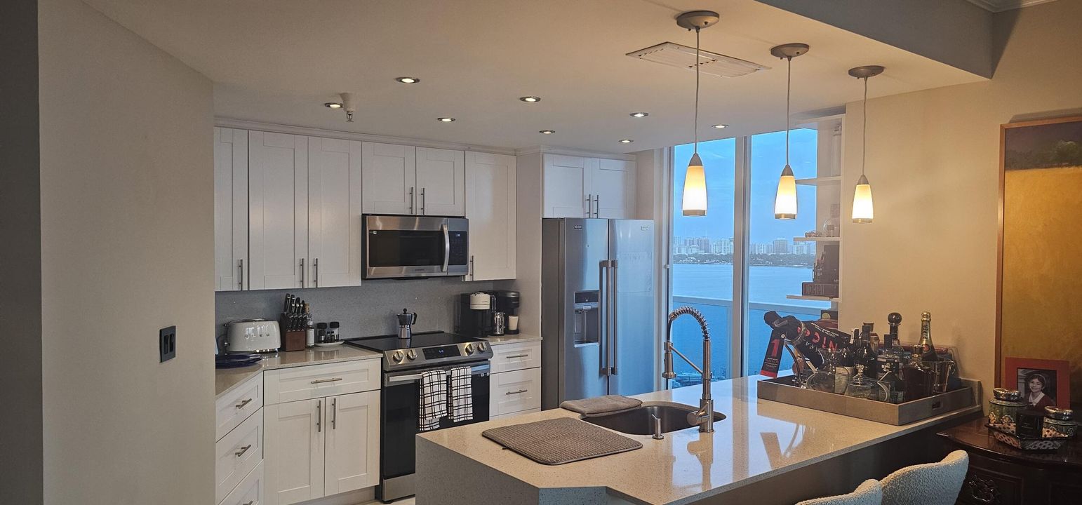 En Renta: $2,950 (2 camas, 2 baños, 1200 Pies cuadrados)