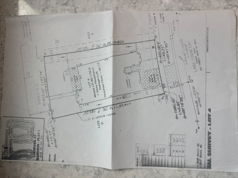 En Venta: $470,000 (4 camas, 2 baños, 2220 Pies cuadrados)