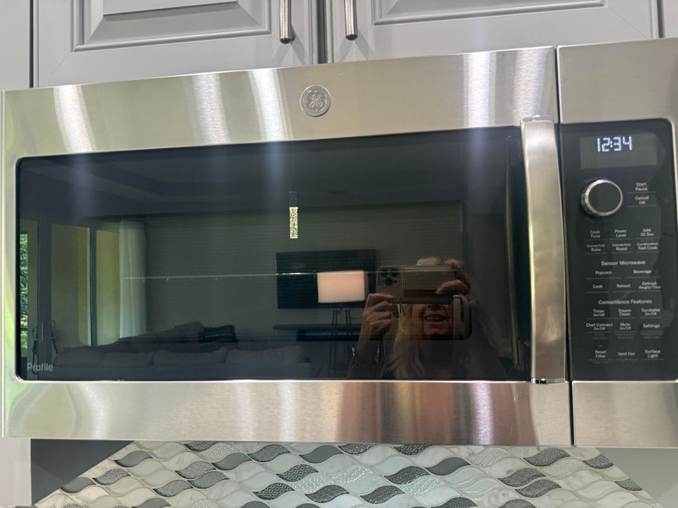 En Venta: $470,000 (4 camas, 2 baños, 2220 Pies cuadrados)