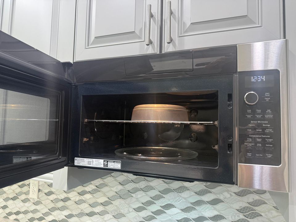 En Venta: $470,000 (4 camas, 2 baños, 2220 Pies cuadrados)