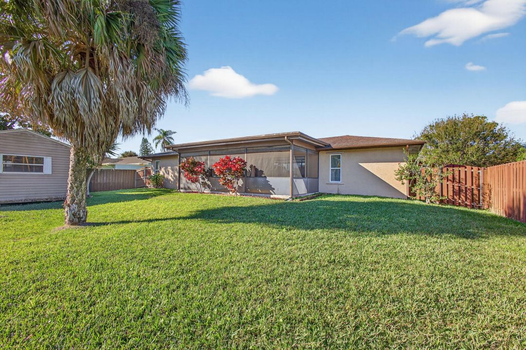 待售: $365,000 (3 贝兹, 2 浴室, 1454 平方英尺)