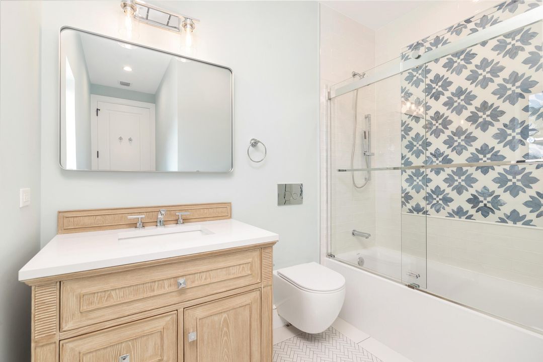 待售: $6,495,000 (6 贝兹, 5 浴室, 3613 平方英尺)