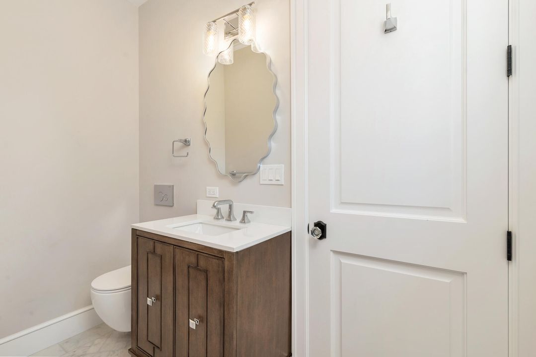 待售: $6,495,000 (6 贝兹, 5 浴室, 3613 平方英尺)