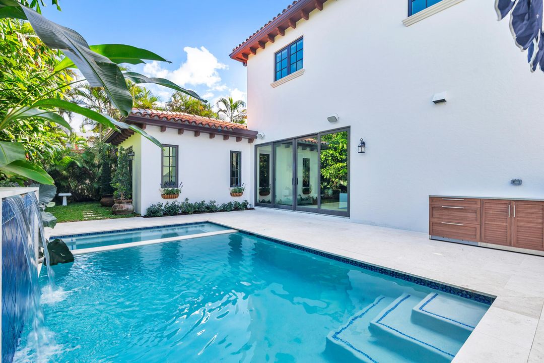 待售: $6,495,000 (6 贝兹, 5 浴室, 3613 平方英尺)