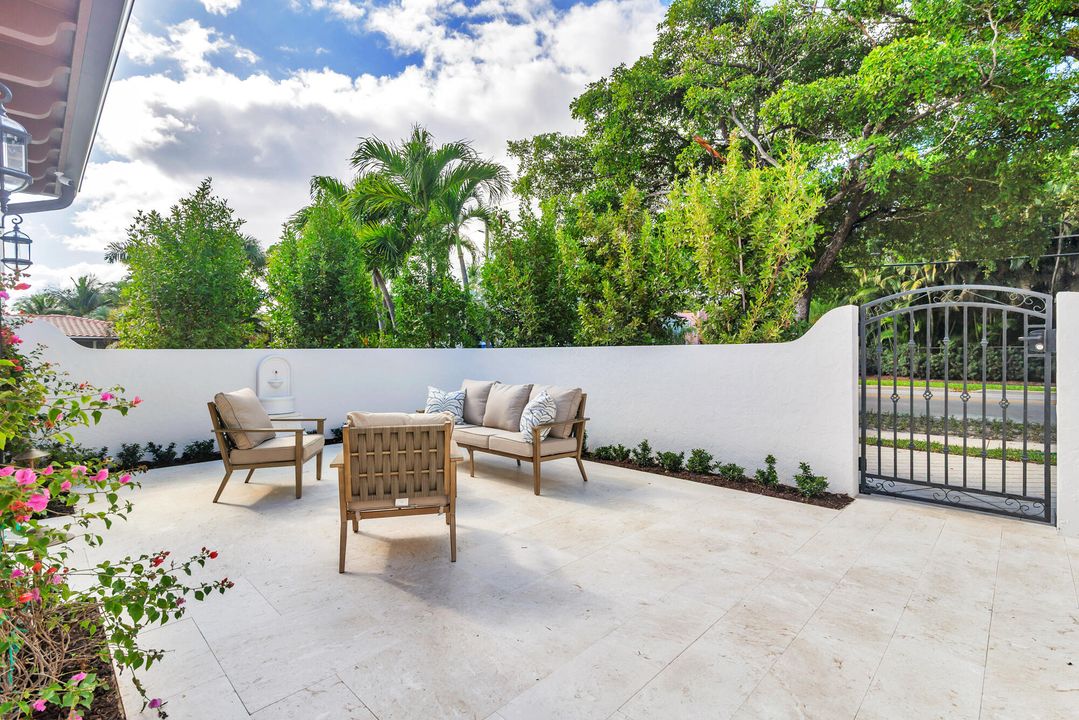 待售: $6,495,000 (6 贝兹, 5 浴室, 3613 平方英尺)