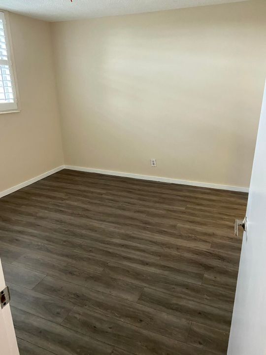 待售: $189,900 (2 贝兹, 2 浴室, 970 平方英尺)