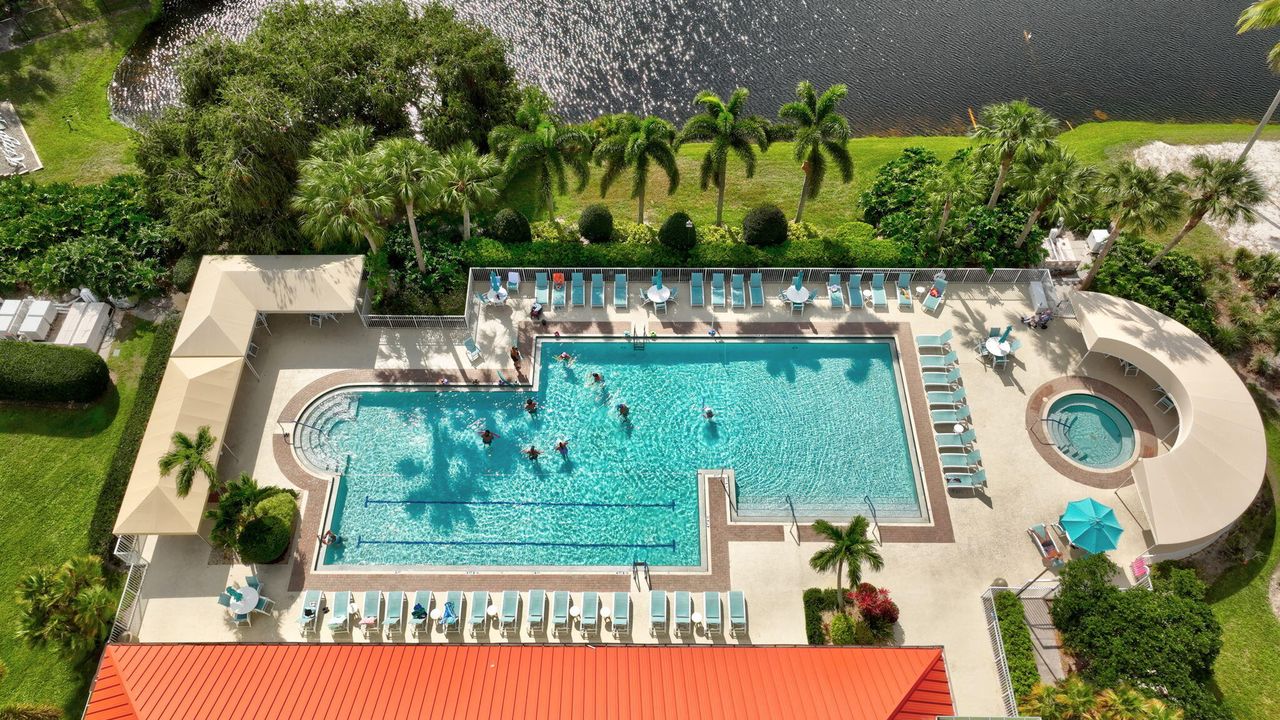 待售: $244,000 (2 贝兹, 2 浴室, 1233 平方英尺)