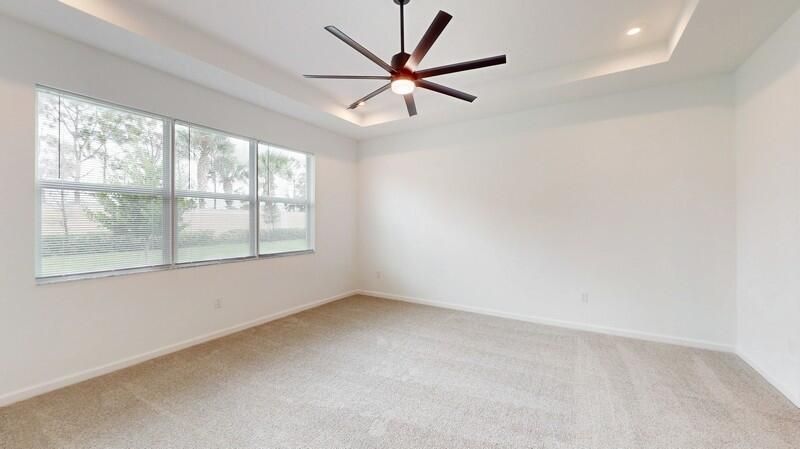 En Venta: $465,000 (4 camas, 3 baños, 1998 Pies cuadrados)