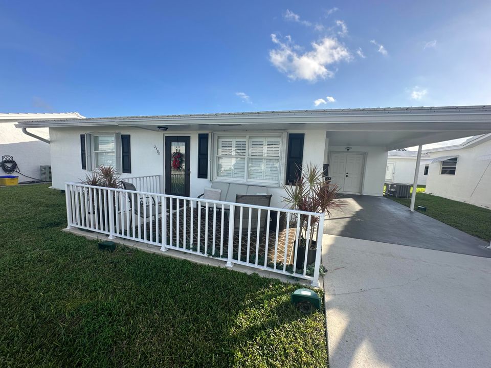 На продажу: $289,000 (2 спален, 1 ванн, 1011 Квадратных фут)