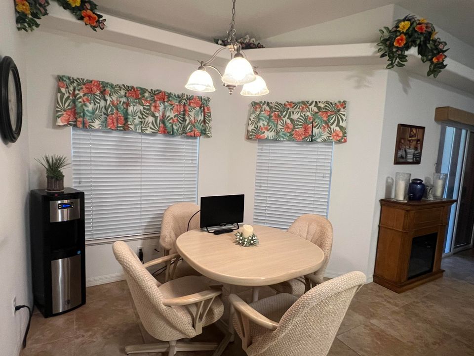 En Venta: $374,900 (3 camas, 2 baños, 1678 Pies cuadrados)